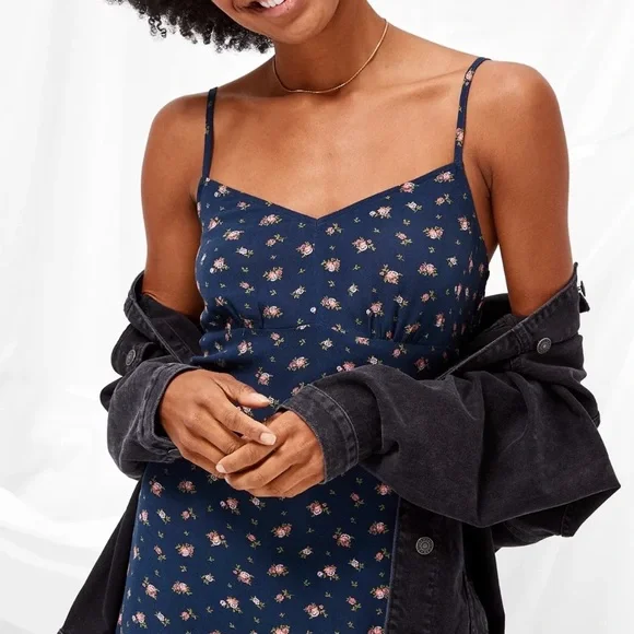 AE MIDI SLIP DRESS - Picture 3 of 6